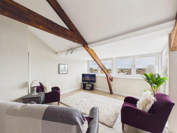 2 bed Penthouse for sale Image 3