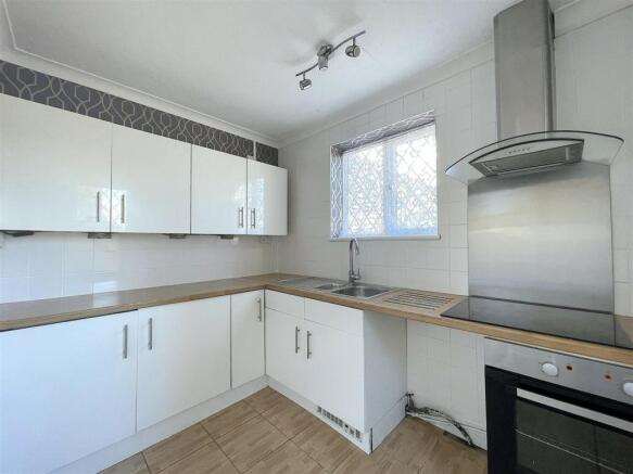 Kitchen (3).jpeg