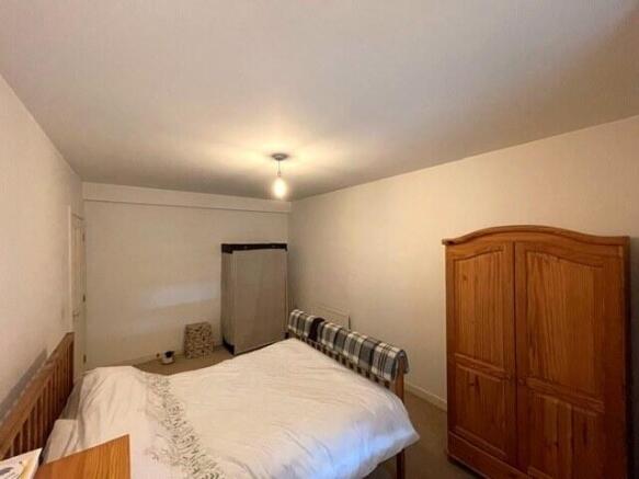 2 bed Flat to rent Image 8