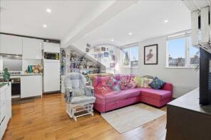 Flat 1st Floor, 244, Camden Road, London NW1 9HE