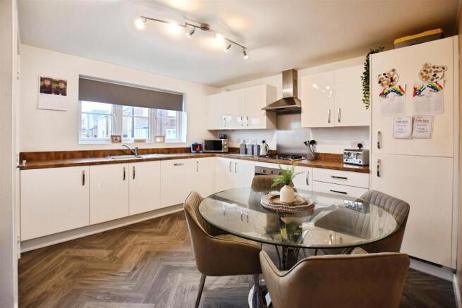 Fitted Dining Kitchen