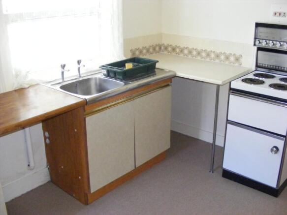 KITCHEN/BREAKFAST