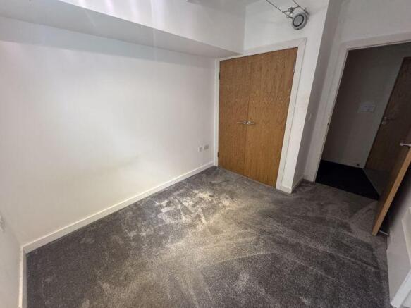 2 bed Flat for sale Image 11