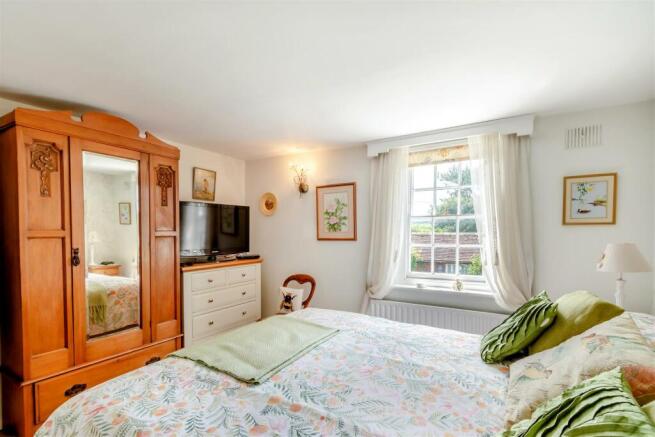 8562894-interior24v2.jpg