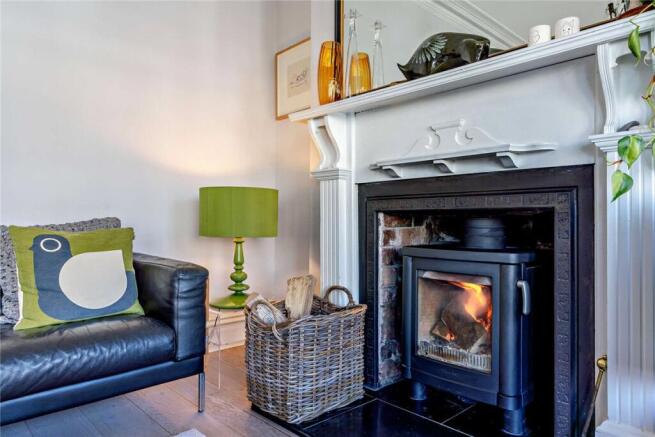 5 bed Semi-Detached for sale Image 8