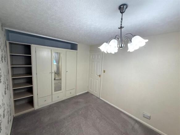 2 bed Semi-Detached for sale Image 9