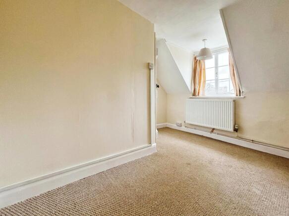 337ef22c-bedroom 202