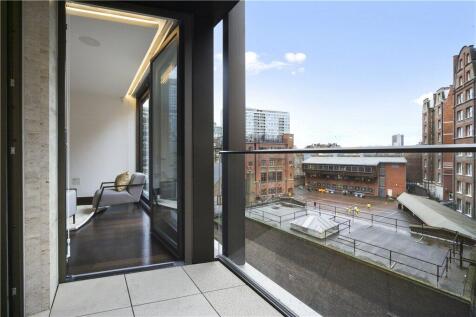 Kings Gate Walk London SW1E