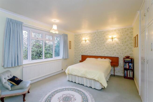 8368109-interior12.jpg