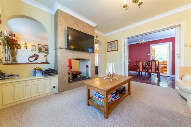 51 Ampthill Road (11 of 42).jpg