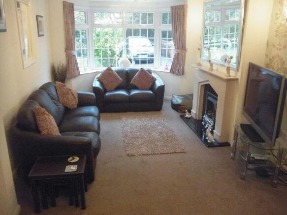 LARGE LOUNGE