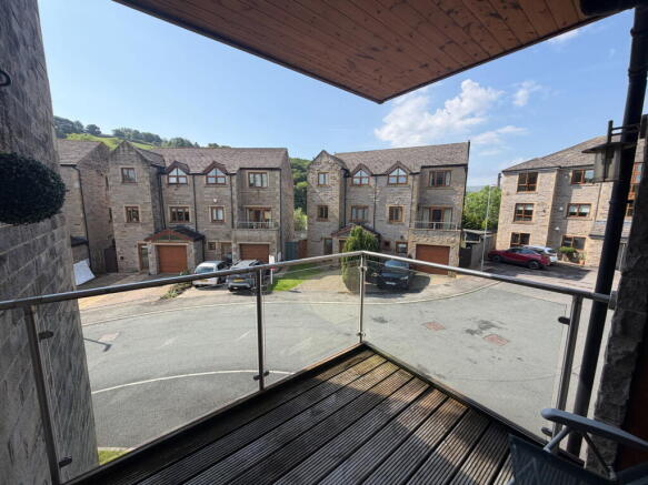 2 bed Flat for sale Image 12
