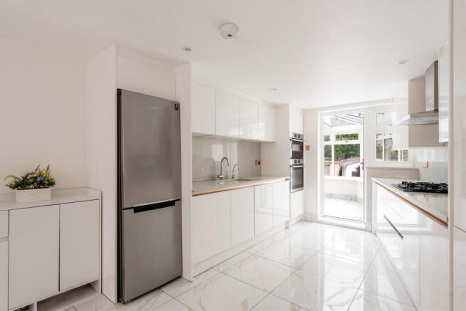 Merlin Grove, Ilford, IG6 photo 4