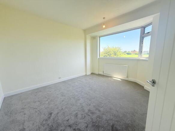 Berkeley Close, Ruislip photo 4
