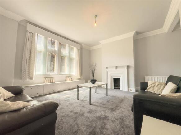 LIVING ROOM.jpg