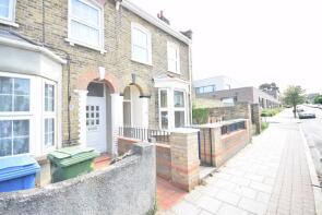 18, Hollydale Road, London SE15 2TH