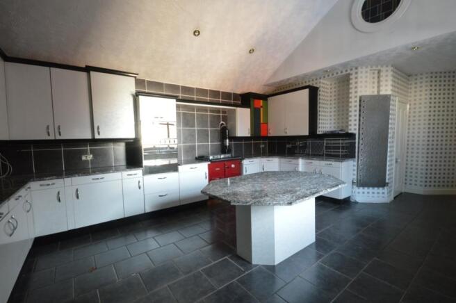 Kitchen/Dining