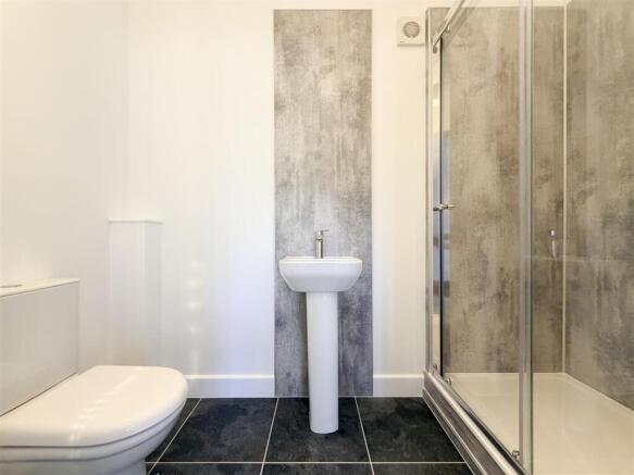 2 bed Detached Bungalow to rent Image 10