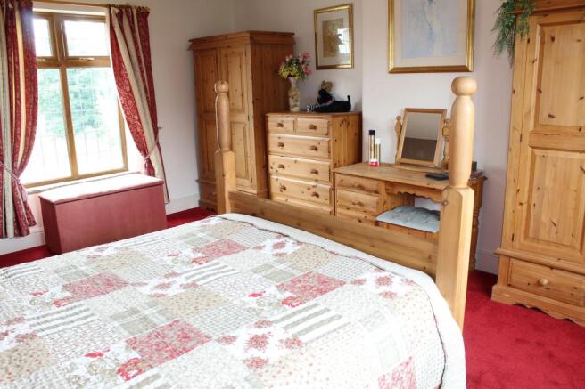 Bedroom 1 Picture 2