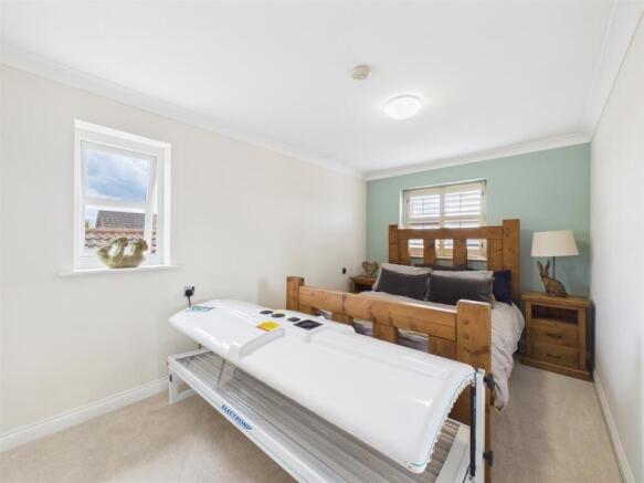 4 bed Detached for sale Image 7