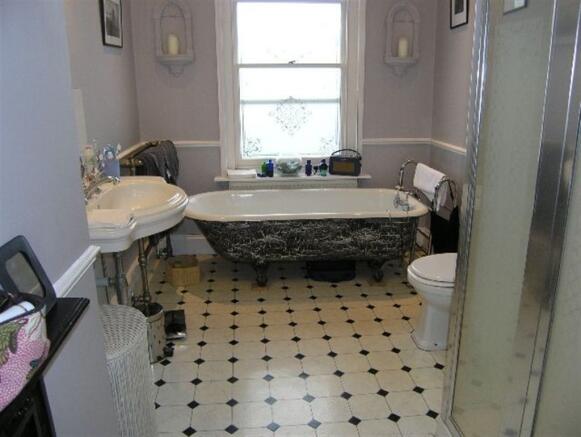 Photo 10