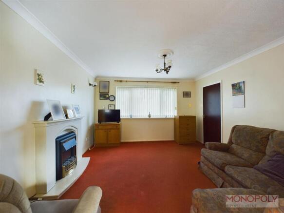 Ffordd Mon, Wrexham, LL11 photo 2
