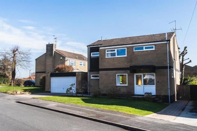 4 bed Detached for sale in sheffield