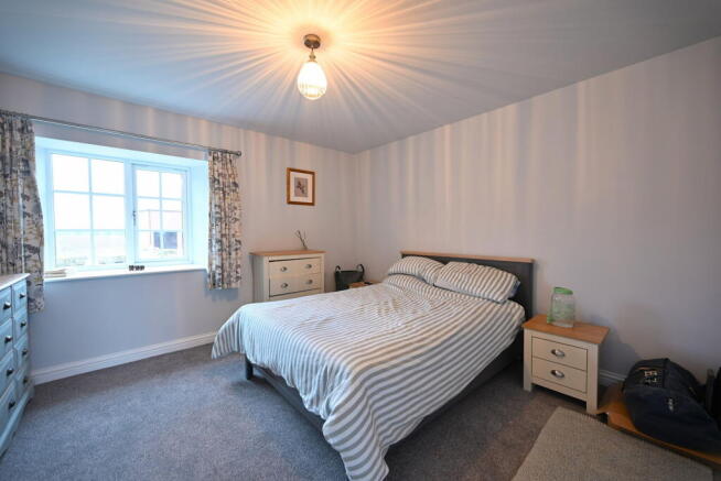 2 bed Barn Conversion to rent Image 6