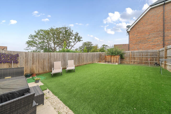 1341697-8-68a6fc4...