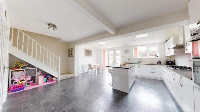 Kitchen/Dining Room