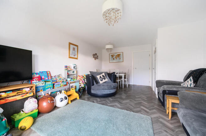 1382941-25-691df3...