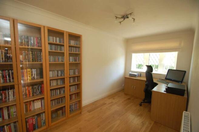 Photo 18