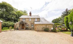 Mount Cottage, Teston Road, Offham, West Malling ME19 5PF
