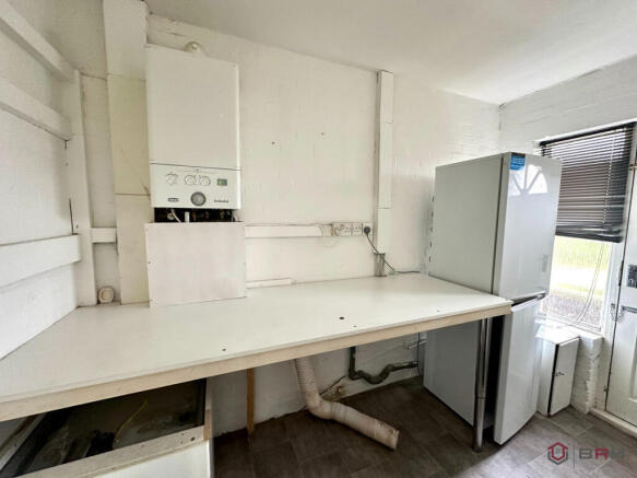 3 bed End of Terrace to rent Image 4