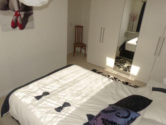 bed 1
