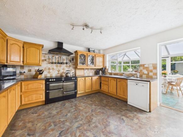 Kitchen- Mark Stephens EweMove Newmarket and Soham