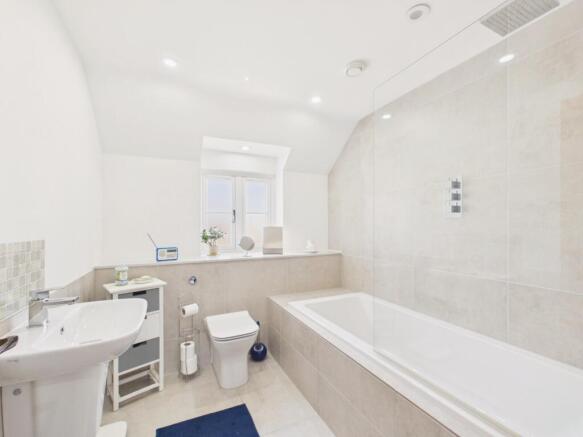 Pymhurst Crescent, Wawne, HU7 5EU photo 4