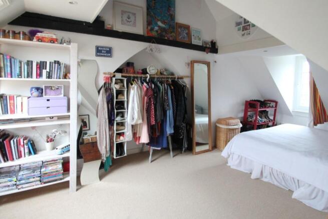 Photo 10