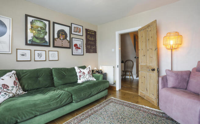 Living Room 2.jpg