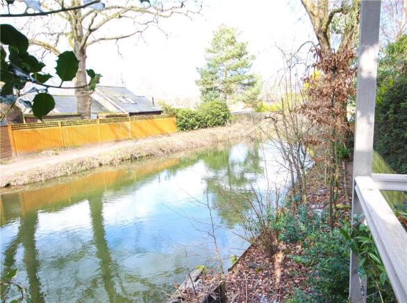Basingstoke Canal