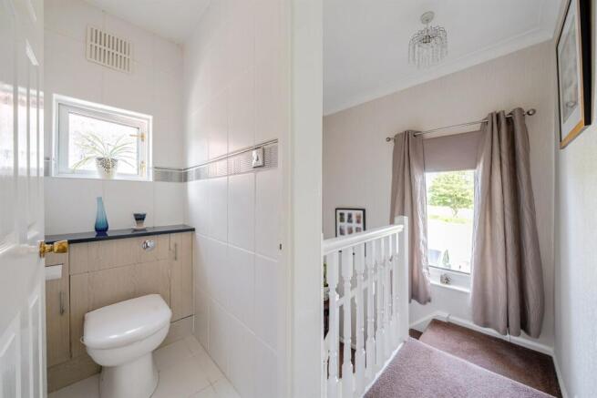 5 bed Semi-Detached for sale Image 11