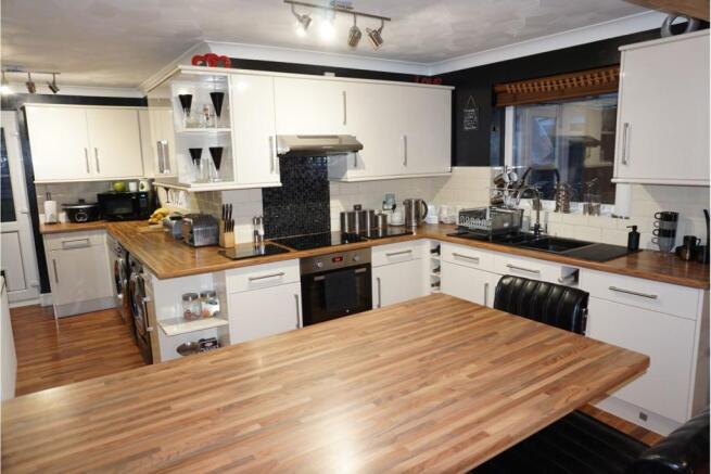 Kitchen/Breakfast