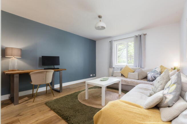 2 bed Ground Flat for sale Image 5
