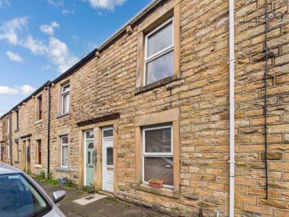 Gregson Road | Period terrace living with two reception rooms, an upstairs bathroom and a tucked-away courtyard yard