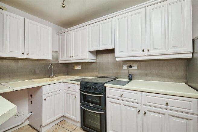2 bed Apartment for sale Image 4