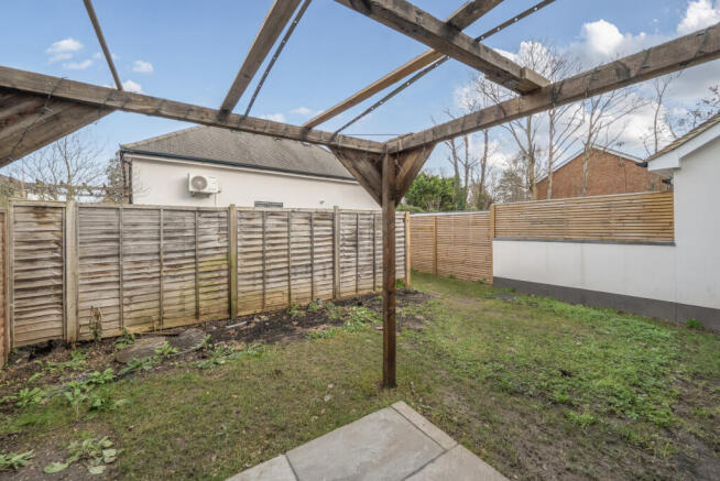 1416415-4-699321d...