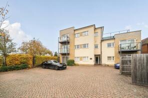 Flat 4, Centenary Court, Northcourt Road, Abingdon OX14 1ZD