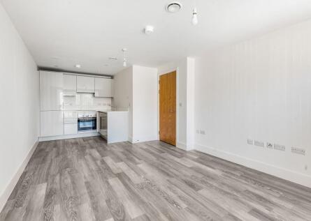 Anniversary Avenue West, Ambrosden, OX25