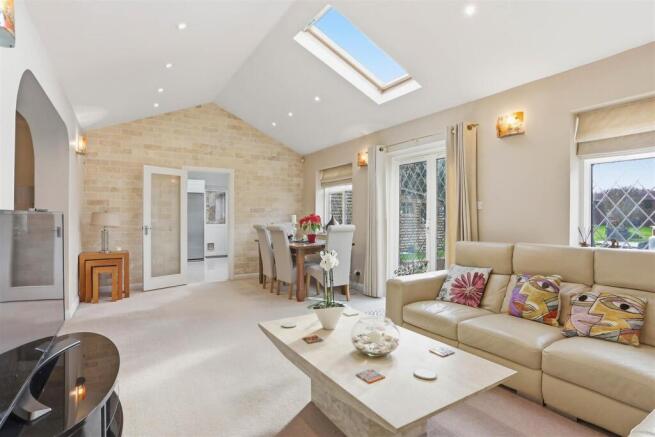 635814078  - -19.jpg