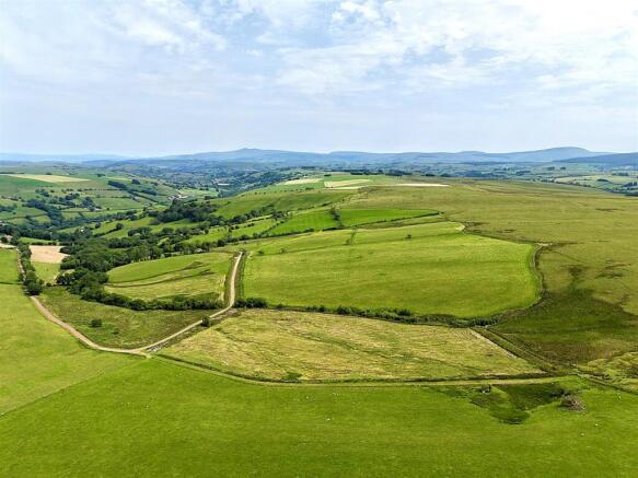 dji_fly_20260622_150934_0280_1782666495438_photo h